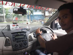 Mahasiswa di Surabaya Ciptakan Alat Pendeteksi Kantuk Saat Mengemudi Mahasiswa di Surabaya Ciptakan Alat Pendeteksi Kantuk Saat Mengemudi