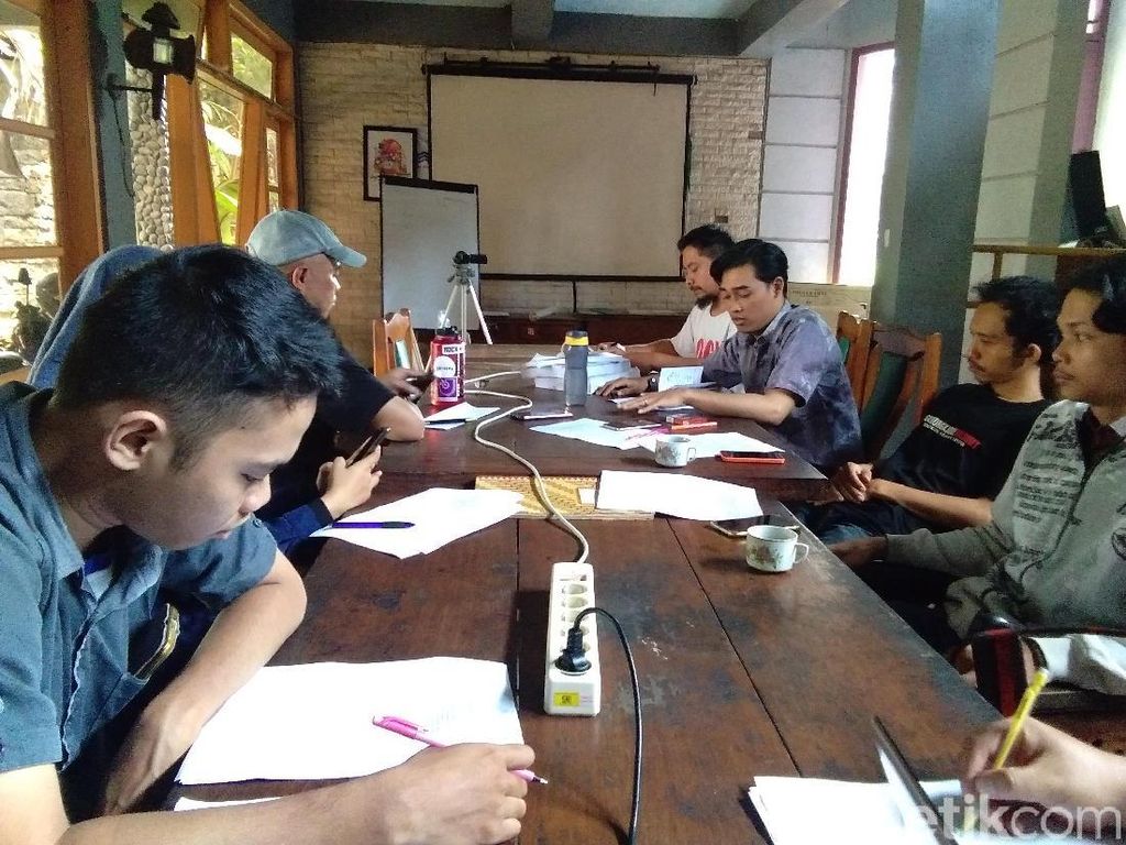 Kandang Ayam di Geopark, Pemkab Gunungkidul Dianggap Langgar Aturan Kandang Ayam di Geopark, Pemkab Gunungkidul Dianggap Langgar Aturan