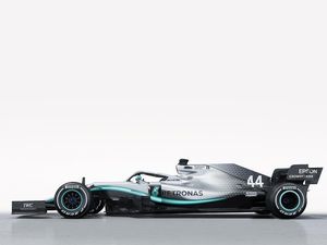 W10, Mobil Baru Mercedes di F1 2019