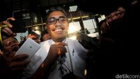 Senyum Kader PKB Usai Diperiksa KPK Soal Suap Taufik Kurniawan