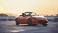 Mazda Edisi Spesial MX-5 Bikin Jatuh Cinta