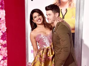 2 Bulan Nikah, Priyanka Chopra-Nick Jonas Tak Ingin Buru-buru Punya Anak