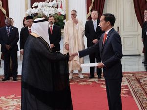 Jokowi Terima Surat Tugas 11 Dubes dari Arab Saudi hingga Venezuela