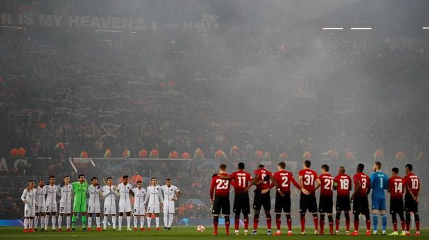 Paris Saint-Germain berhasil menaklukkan Manchester United di Old Trafford.