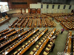 Rapat Paripurna DPR Sepi Banget Rapat Paripurna DPR Sepi Banget