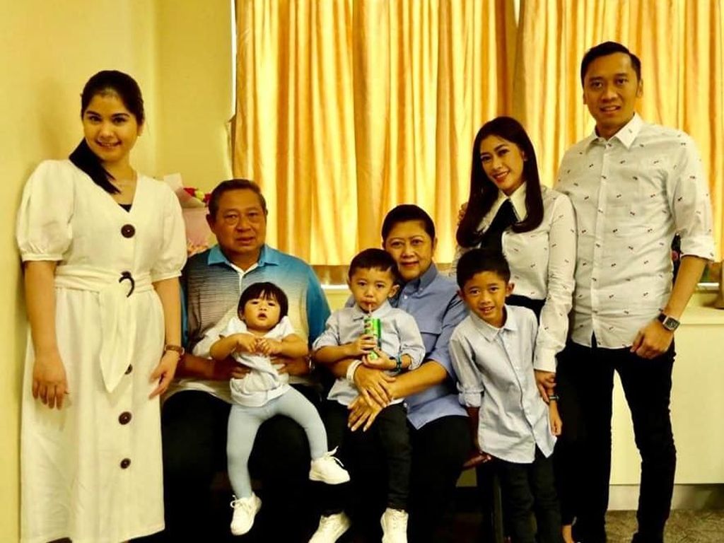 Cerita tentang 2 Suster Spesial Ani Yudhoyono