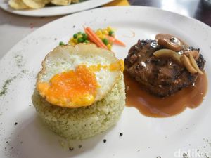 Siang Ini Enaknya Makan Butter Rice Gurih di 5 Tempat Ini Siang Ini Enaknya Makan Butter Rice Gurih di 5 Tempat Ini