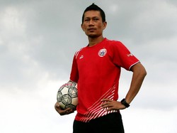 Ismed Sofyan berbicara mengenai gelar juara pertama yang berhasil diraihnya di sepanjang karier sepakbolanya. Gelar Juara Liga 1 itu merupakan hasil loyalitas dan penantian panjang sang pesepakbola asal Aceh itu bersama Persija.
