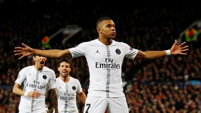 Soccer Football - Champions League Round of 16 First Leg - Manchester United v Paris St Germain - Old Trafford, Manchester, Britain - February 12, 2019  Paris St Germains Kylian Mbappe celebrates scoring their second goal   Action Images via Reuters/Jason Cairnduff