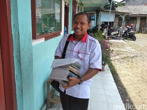 Guru yang Ditantang Siswa Tolak Undangan Tampil di TV, Apa Alasannya? Guru yang Ditantang Siswa Tolak Undangan Tampil di TV, Apa Alasannya?