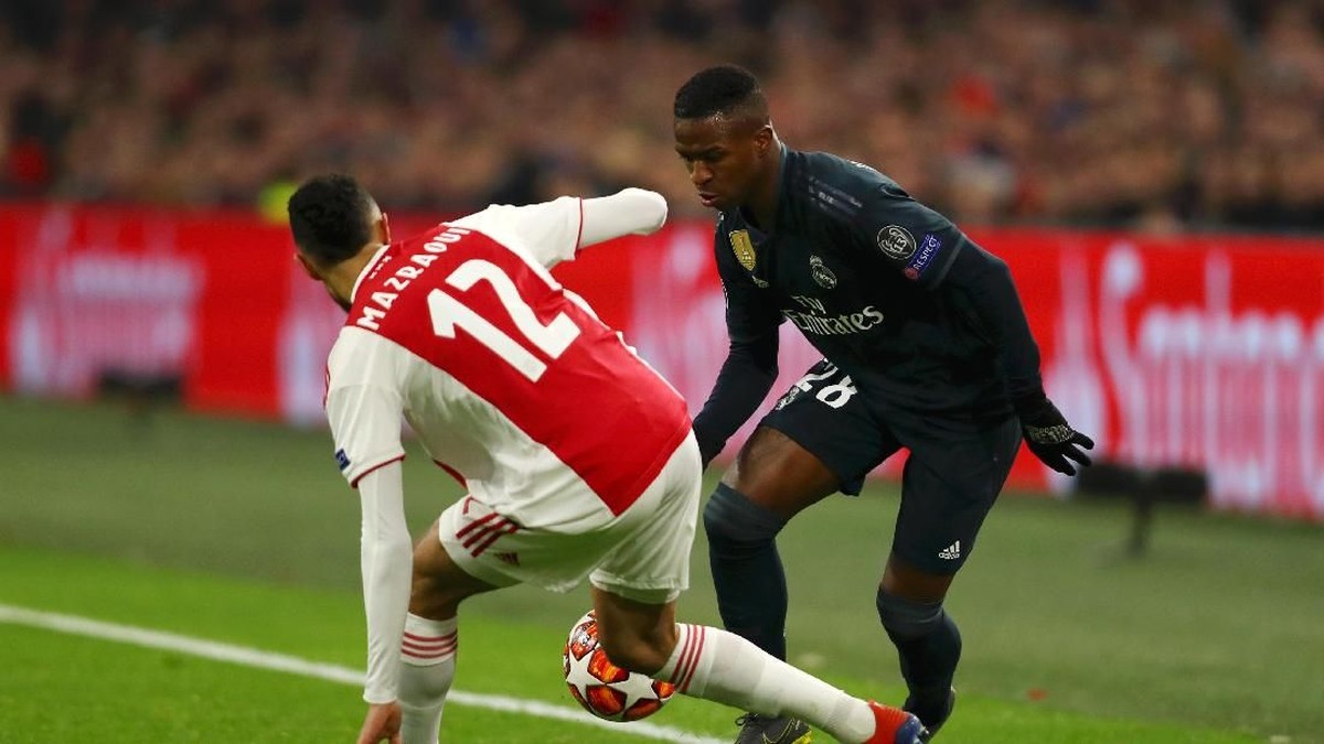 VInicius Junior mencatatkan satu assist saat Madrid menang atas Ajax. (Foto: Dean Mouhtaropoulos/Getty Images)