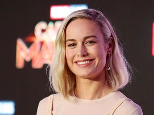Liburannya Artis Cantik Brie Larson, Si Captain Marvel