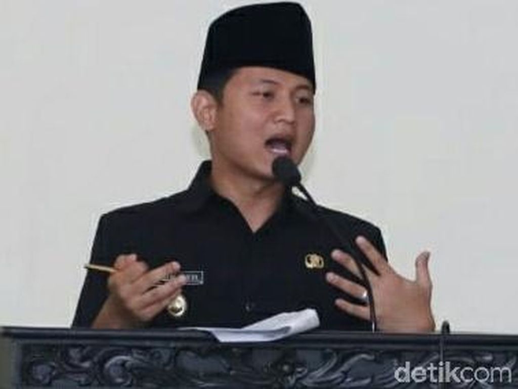 Wabup Arifin Jalankan Tugas Bupati Trenggalek Usai Emil Mundur Wabup Arifin Jalankan Tugas Bupati Trenggalek Usai Emil Mundur