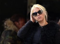 Wanda Nara menikahi Maxi Lopez pada 2008 dan bercerai pada 6 November 2013. Dari pernikahan pertamanya, Wanda dikaruniai tiga putra, Valentino, Costantino, dan Benedicto. (Getty Images)
