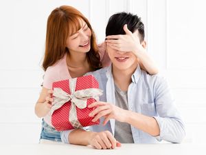 Bikin Pacar Siap Berumah Tangga Pakai Hadiah Valentine Ini!