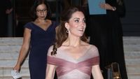Bak Putri Negeri Dongeng, Kate Middleton Tampil Memikat Dibalut Gaun Gucci