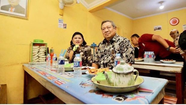 Ani Yudhoyono dan SBY
