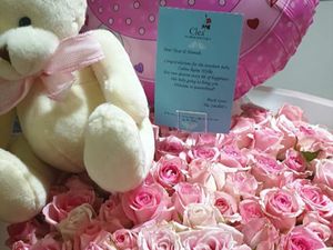 Bunga-bunga Cantik dari Para Artis untuk Kelahiran Buah Hati Raisa Bunga-bunga Cantik dari Para Artis untuk Kelahiran Buah Hati Raisa