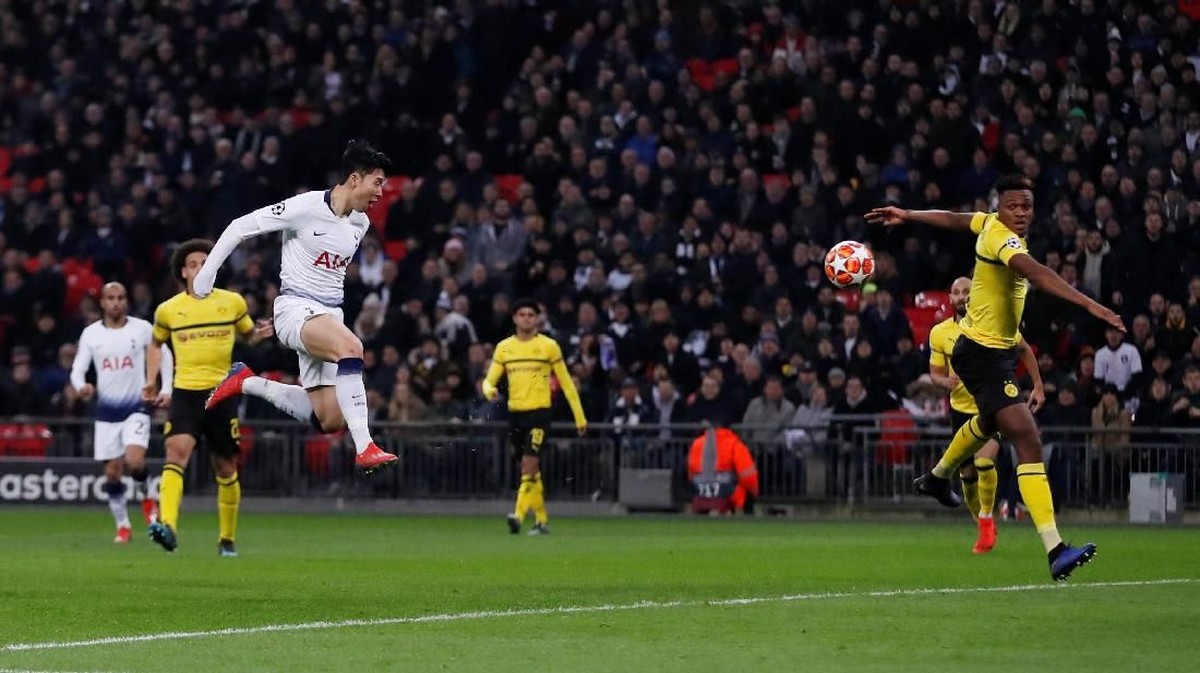 Son Heung-min membuka keunggulan Tottenham Hotspur atas Borussia Dortmund (Foto: Matthew Childs/Action Images via Reuters)