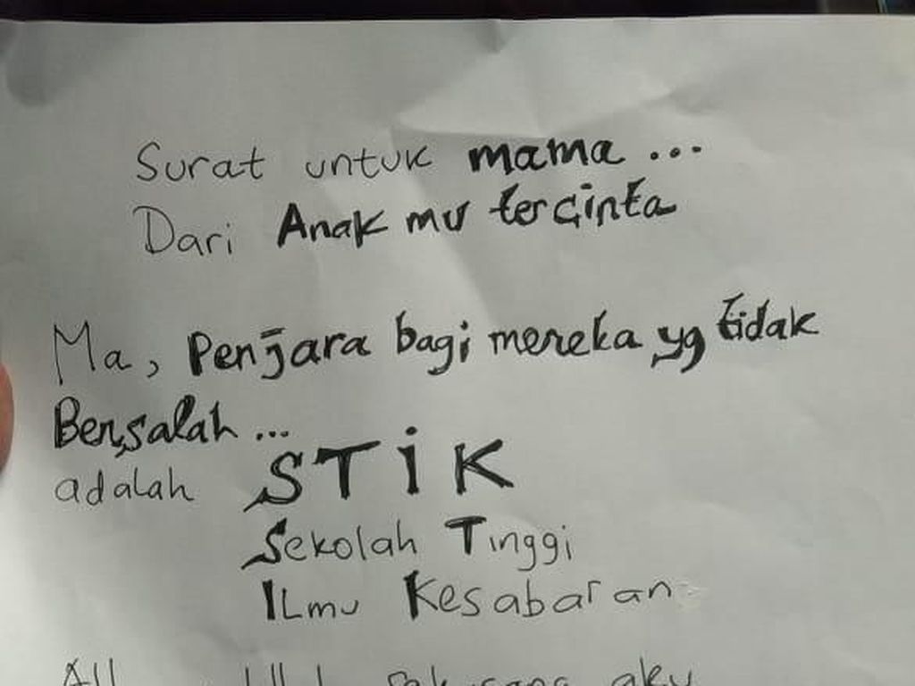 Ahmad Dhani Tulis Surat di Tahanan: Mama Jangan Sedih dan Menangis Ahmad Dhani Tulis Surat di Tahanan: Mama Jangan Sedih dan Menangis