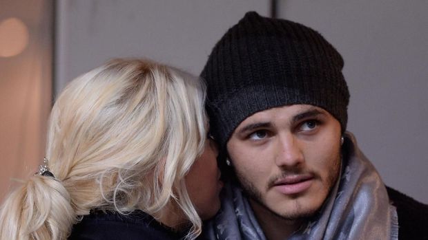 Kemesraan Icardi dan Wanda Nara