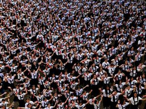 Begini Cara Ribuan Siswa di Filipina Rayakan Valentine Day