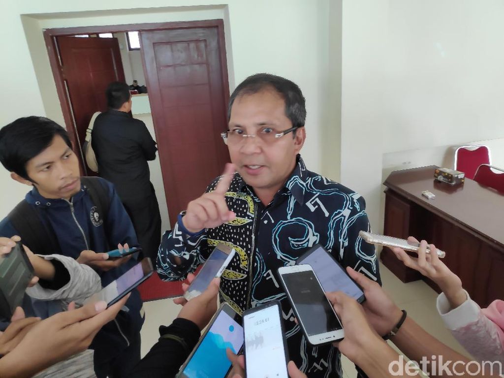 Beredar Surat Tugas Golkar untuk Danny Pomanto di Makassar, DPD: Itu Hoax! Beredar Surat Tugas Golkar untuk Danny Pomanto di Makassar, DPD: Itu Hoax!