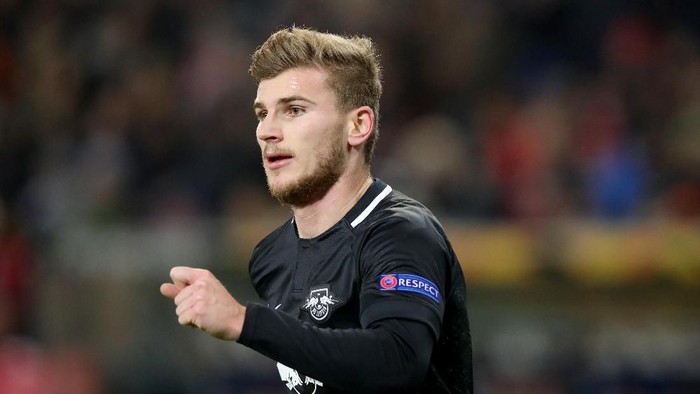 SALZBURG, AUSTRIA - NOVEMBER 29:  Timo Werner of Leipzig runs with the ball during the UEFA Europa League Group B match between RB Salzburg and RB Leipzig at  on November 29, 2018 in Salzburg, Austria.  (Photo by Alexander Hassenstein/Getty Images)