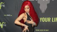 Rayakan Valentine, Cardi B Seksi Abis