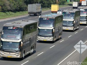 Sensasi Naik Bus Tingkat Pulang Pergi Jakarta-Semarang Sensasi Naik Bus Tingkat Pulang Pergi Jakarta-Semarang