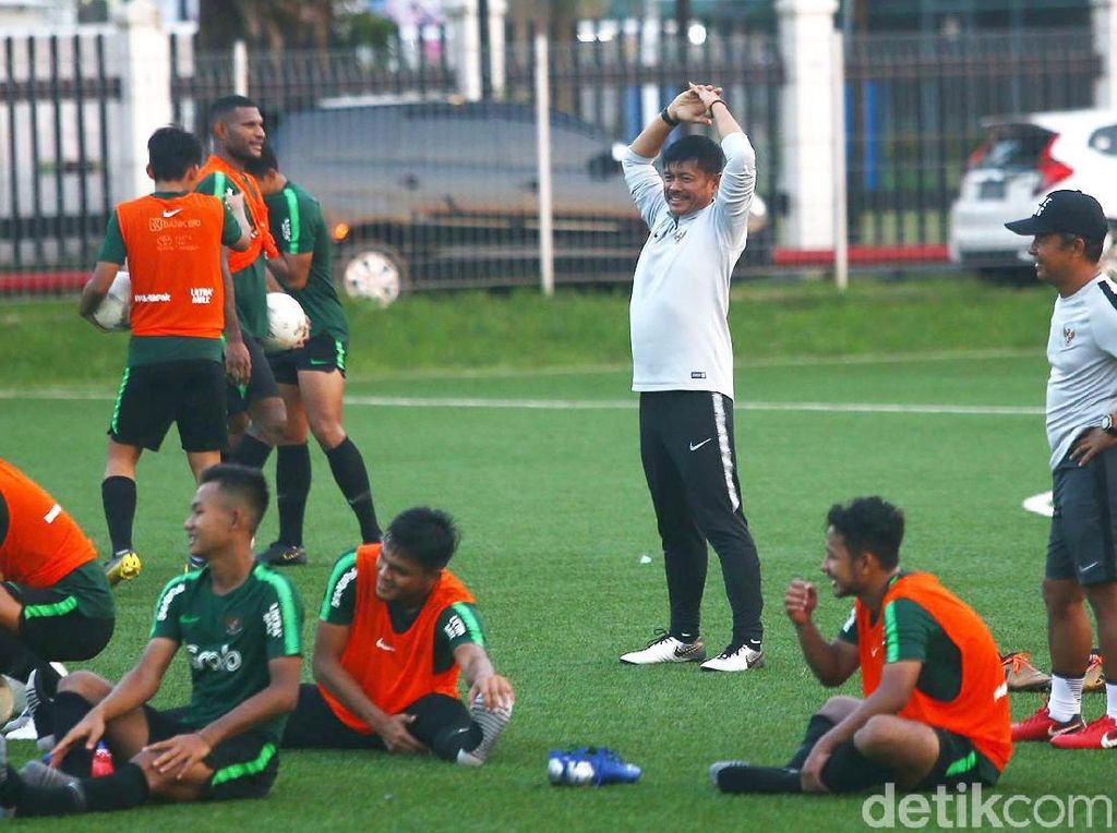 Indra Panggil 26 Pemain untuk TC Menuju SEA Games 2019 Indra Panggil 26 Pemain untuk TC Menuju SEA Games 2019
