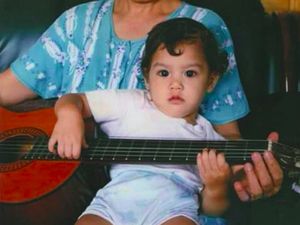 Throwback Foto Masa Kecil Al Ghazali yang Menggemaskan