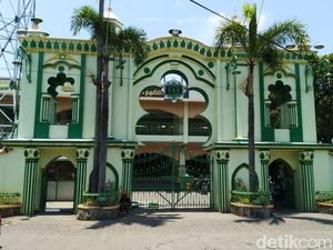 Takmir Klarifikasi Isu Tolak Prabowo Salat di Masjid Agung Semarang