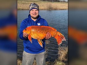 Pakai Biskuit Sebagai Umpan, Pria Ini Dapat Ikan Seberat 9 Kilogram