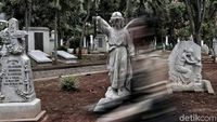 Napak Tilas Sisa-sisa Kolonial Belanda di Museum Taman Prasasti