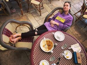 Hobi Makan Pizza dan Es Krim, Ini Brie Larson Captain Marvel yang Keren Hobi Makan Pizza dan Es Krim, Ini Brie Larson Captain Marvel yang Keren