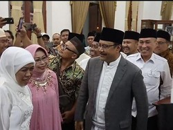 Giliran Gus Ipul Nyanyikan Lagu Kampanye Khofifah