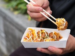 Mau ngemil? Ada Takoyaki Enak di 5 Tempat Ini