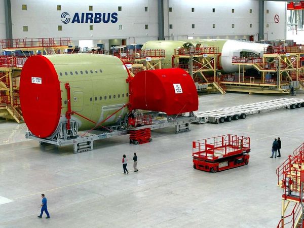Mengintip Pabrik Pembuatan Airbus A380 Sebelum Stop Produksi