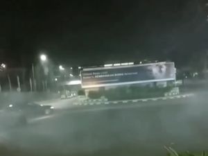 Pembalap Liar Drifting di Pondok Indah, Polisi: Akan Kita Tilang! Pembalap Liar Drifting di Pondok Indah, Polisi: Akan Kita Tilang!