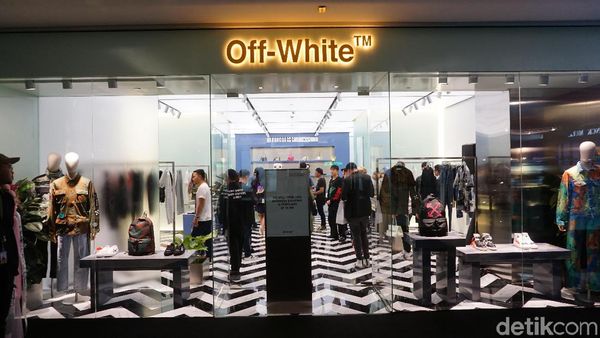 Foto: Intip Butik Pertama Off-White Jakarta, Ada Jaket Rp 40 Juta