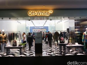 Foto: Intip Butik Pertama Off-White Jakarta, Ada Jaket Rp 40 Juta