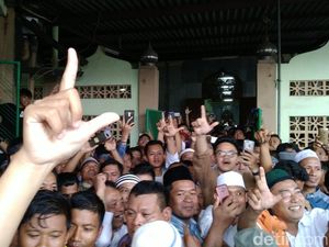 Ada Teriakan Prabowo Presiden Usai Jumatan Kemarin, Apa Kata Takmir?