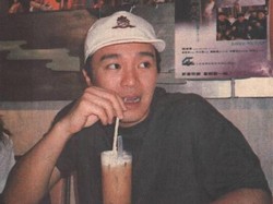 Kisah Suram Si Raja Komedi yang Kini Berharta Triliunan