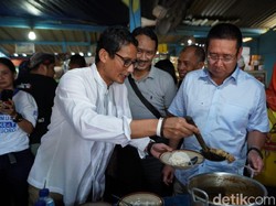 Mampir di Warung Makan Itali, Sandi: Sedap dan Berkeringat Sehat