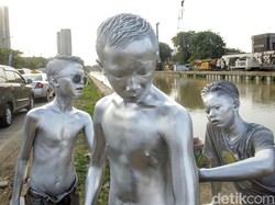 Berapa Modal Jadi Manusia Silver yang Kini Diharamkan MUI?