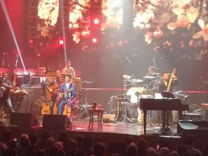 Glenn Fredly Kenang Gus Dur dan Dian Pramana Poetra di Konsernya