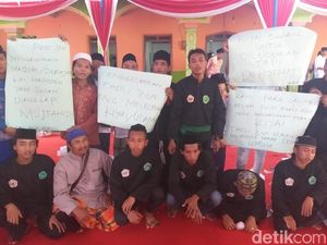 Protes Puisi, Santri di Ngawi Doakan Fadly Zon Dapat Hidayah