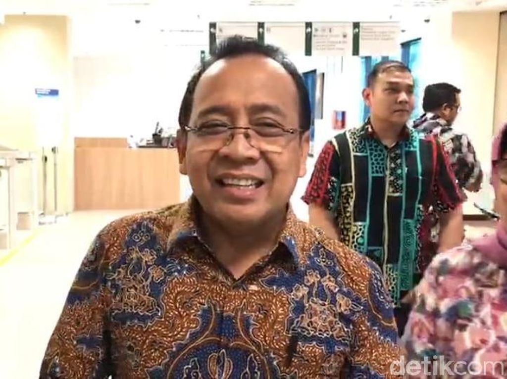 Mensesneg: Jokowi Secepatnya Jenguk Bu Ani, Mungkin Setelah Debat Mensesneg: Jokowi Secepatnya Jenguk Bu Ani, Mungkin Setelah Debat