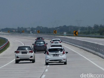 Mendulang Peluang dari Tol Trans Jawa